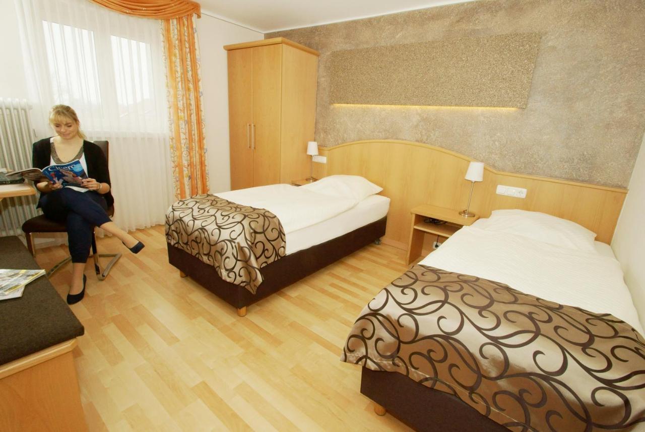 Berg-Cafe Hotel เคมป์เทน ภายนอก รูปภาพ