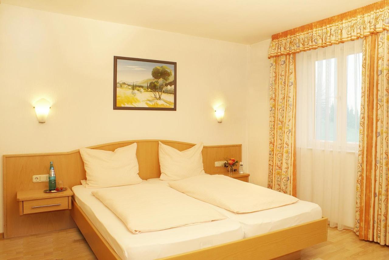 Berg-Cafe Hotel เคมป์เทน ภายนอก รูปภาพ
